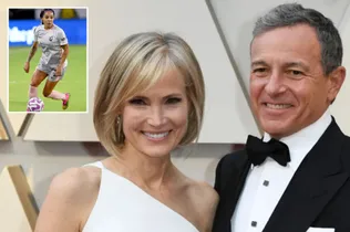 News Article Image Disney CEO Bob Iger und seine Ehefrau werden das Frauenfußballteam Angel City FC in Los Angeles für 250 Millionen Dollar kaufen.