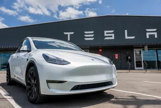 News Article Image Tesla приближается к самой высокой цене акций в 2024 году, поскольку аналитики повышают целевые цены