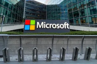 News Article Image Die EU erhebt Anklage gegen Microsoft wegen wettbewerbswidriger Praktiken beim Bündeln von Teams.