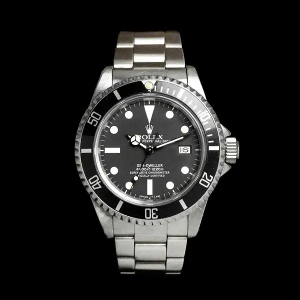 Der "Triple Six" Sea-Dweller 16660